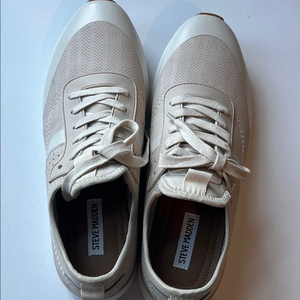 NWOT Steve Madden Men’s Berlin Sneaker sz 8 sand